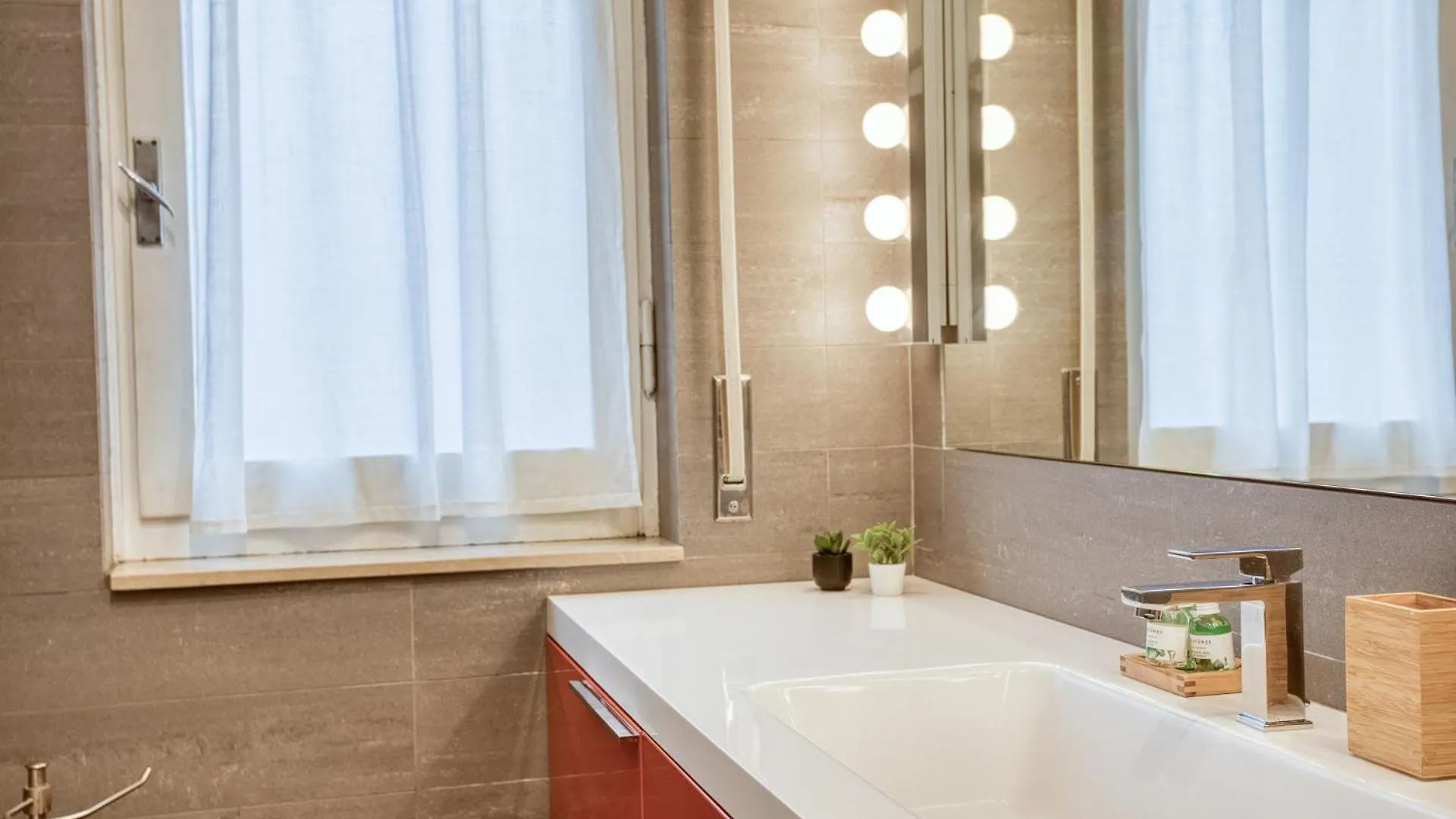 Appartement Easylife - Comfort Esclusivo In Porta Romana Milaan